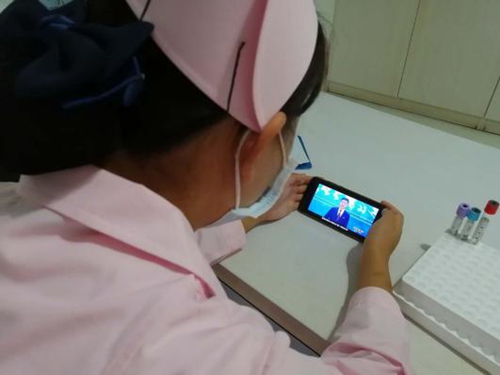 云南经济管理学院医学院党总支组织收看 张桂梅思政大讲堂首场报告会 第 10 张 云南经济管理学院医学院党总支组织收看 张桂梅思政大讲堂首场报告会 第 10 张