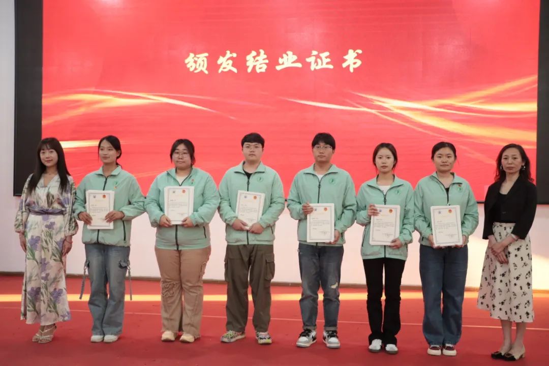 党心引领青春志,青马结业启新程——医学院开展首期青训结业典礼 第 5 张 党心引领青春志,青马结业启新程——医学院开展首期青训结业典礼 第 5 张