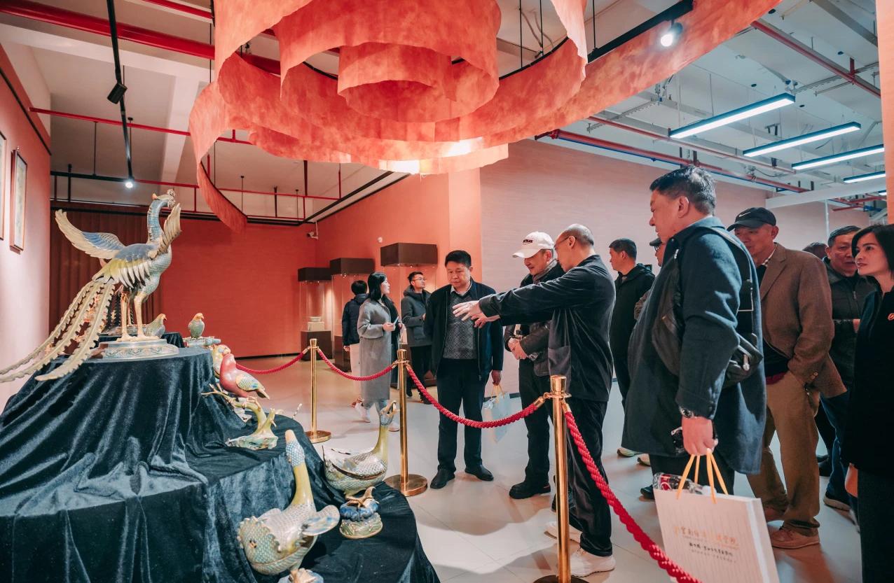 正式亮相!云经管翰文院·艺术文化产业学院揭牌成立 第 22 张 正式亮相!云经管翰文院·艺术文化产业学院揭牌成立 第 22 张