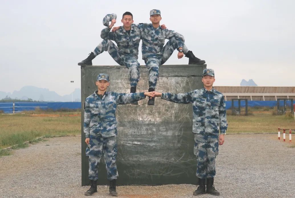 专业榜首+国奖学霸，还是退伍兵？他的下个“战场”在新疆！ 第 5 张