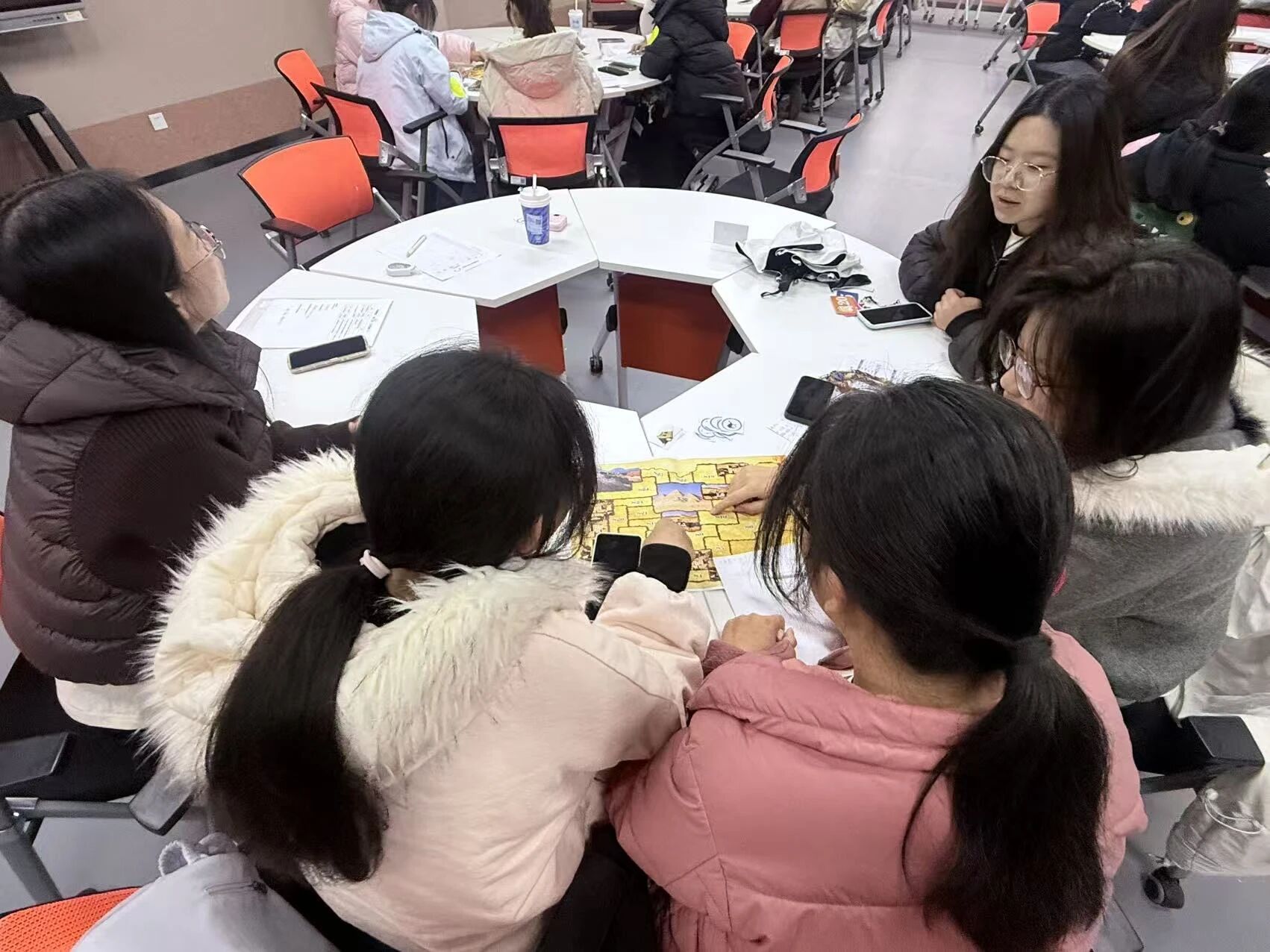 不止“赢金矿”!财管协会“沙漠掘金”落幕,一场让专业知识“活”起来的体验 第 3 张 不止“赢金矿”!财管协会“沙漠掘金”落幕,一场让专业知识“活”起来的体验 第 3 张