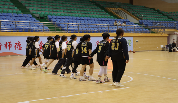 热血逐梦，赛场争锋——云南经济管理学院医学院篮球赛半决赛战报 第 2 张