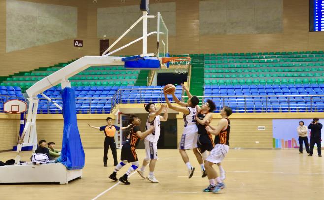 热血逐光，“篮”不住的青春！医学院篮球赛总决赛燃动校园 第 9 张