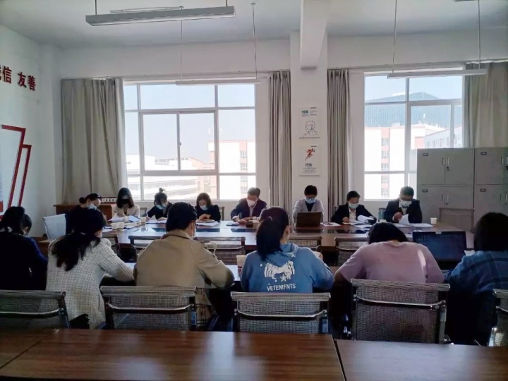 5606badc9d53a64baac5b1b3670e18e5.png 5606badc9d53a64baac5b1b3670e18e5.png