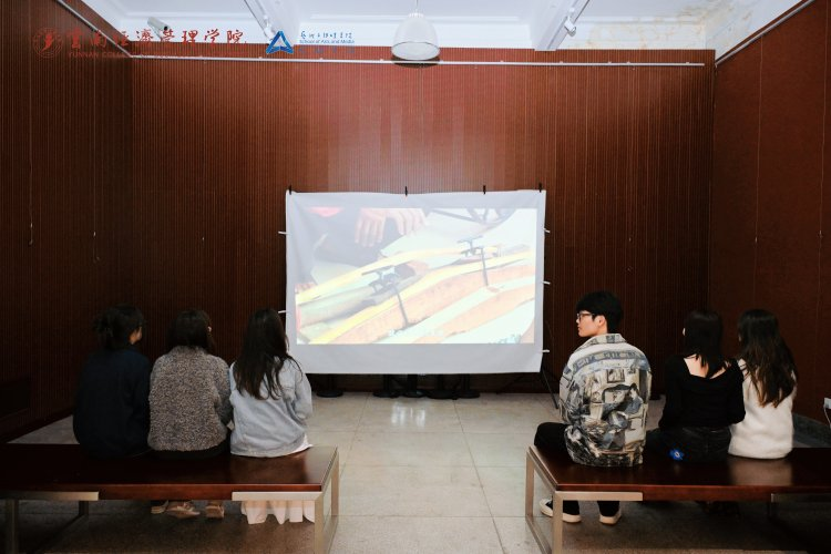 万象映界 艺彩绽放——云南经济管理学院艺术与传媒学院2026“万象·映界”展演今日绽放,双馆共赏艺术盛宴 第 26 张 万象映界 艺彩绽放——云南经济管理学院艺术与传媒学院2026“万象·映界”展演今日绽放,双馆共赏艺术盛宴 第 26 张